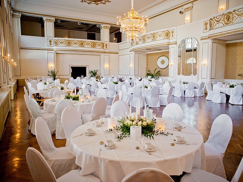 Hochzeitslocation Historischer Ballsaal im Parkhotel Dresden