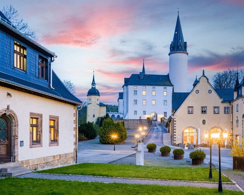 Schlosshotel Purschenstein in Sachsen – exklusive Hochzeitslocation bei Sonnenuntergang